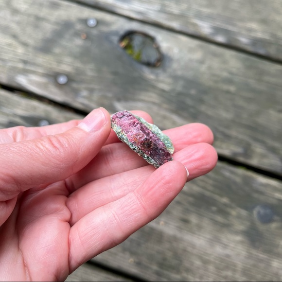 Ruby Zoisite Raw Crystal Anyolite - Picture 4 of 17